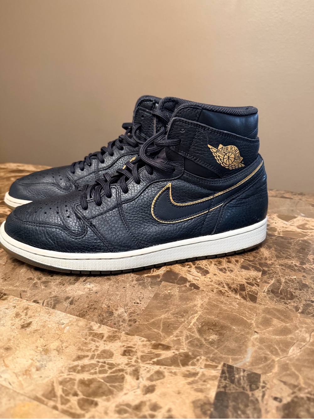 Air Jordan 1 Retro High OG City of Flight- Black and Gold